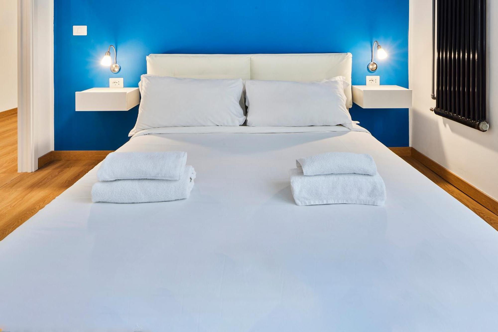 Duomo Charme Apartment Милано Екстериор снимка
