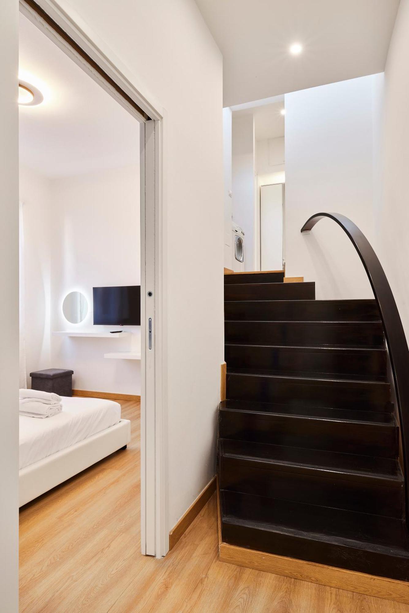 Duomo Charme Apartment Милано Екстериор снимка