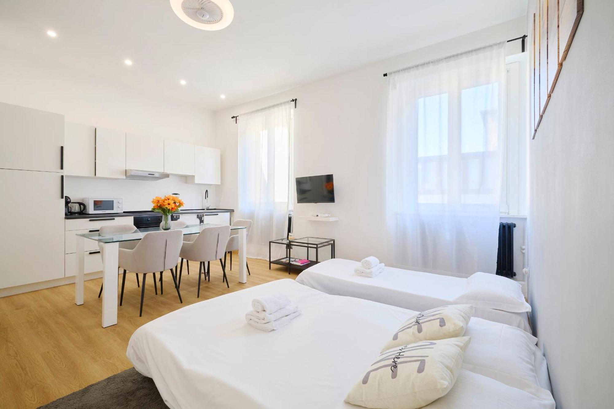 Duomo Charme Apartment Милано Екстериор снимка